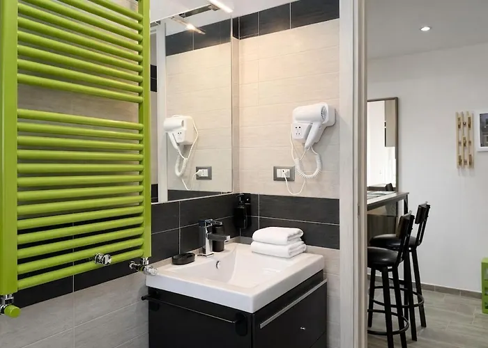 Stylish 3br In Artsy Pigneto 2 Min To Metro Appartement *